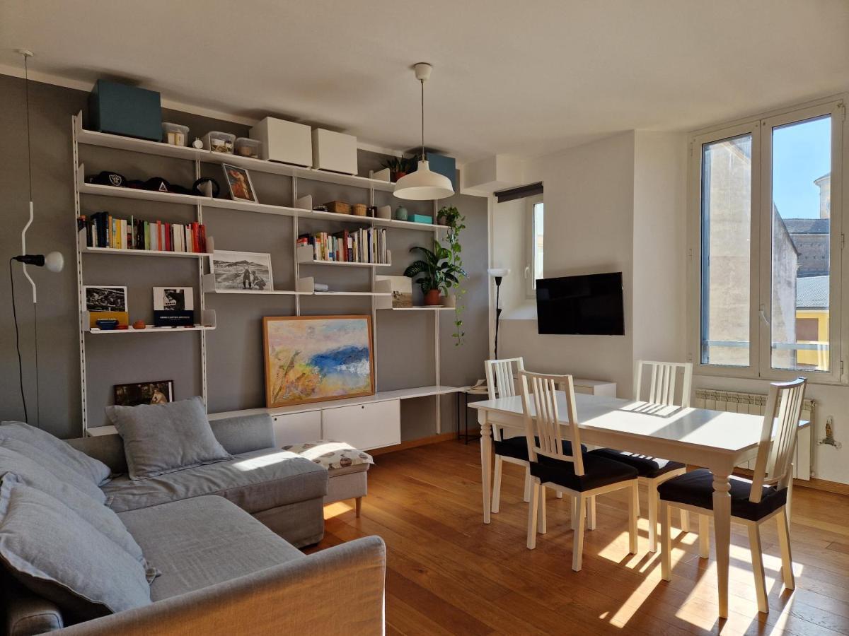 Modern Bright And Central Apartamento